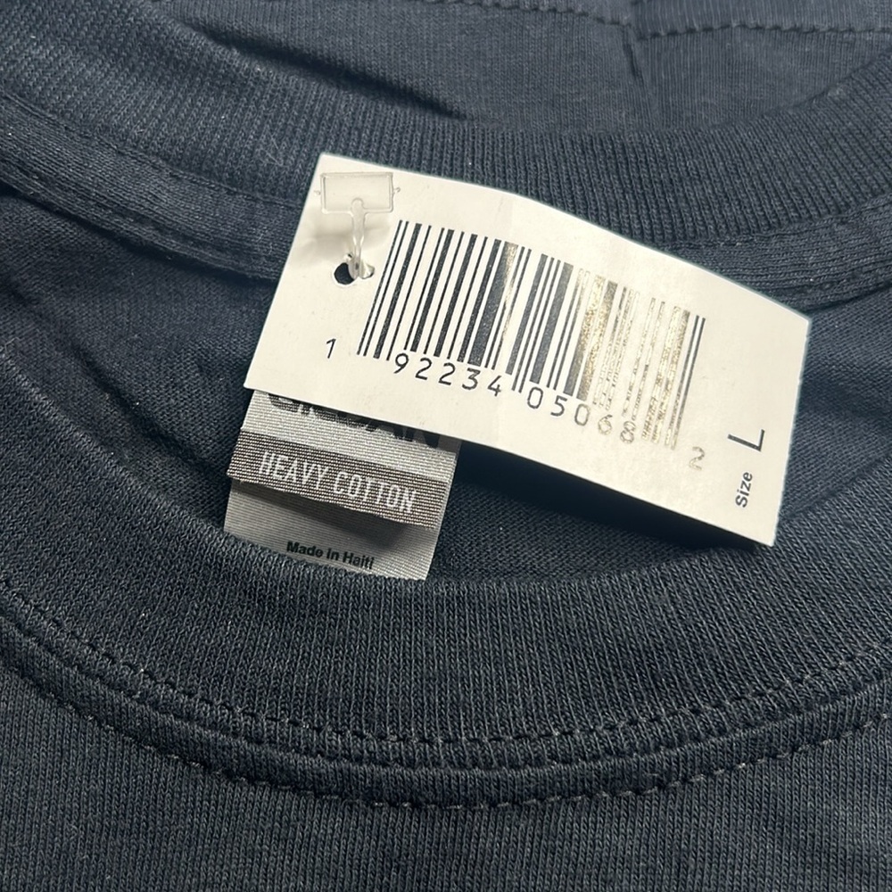 T-Shirt With Graphic Design - Picture 5 of 5